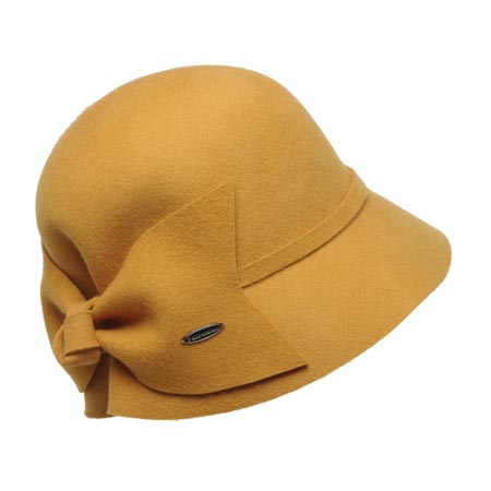 流行復(fù)古風(fēng)的鐘形帽 流行復(fù)古風(fēng)的鐘形帽