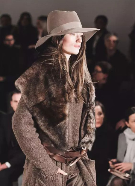 秋冬就得學(xué)會(huì)帽子搭配 秋冬就得學(xué)會(huì)帽子搭配