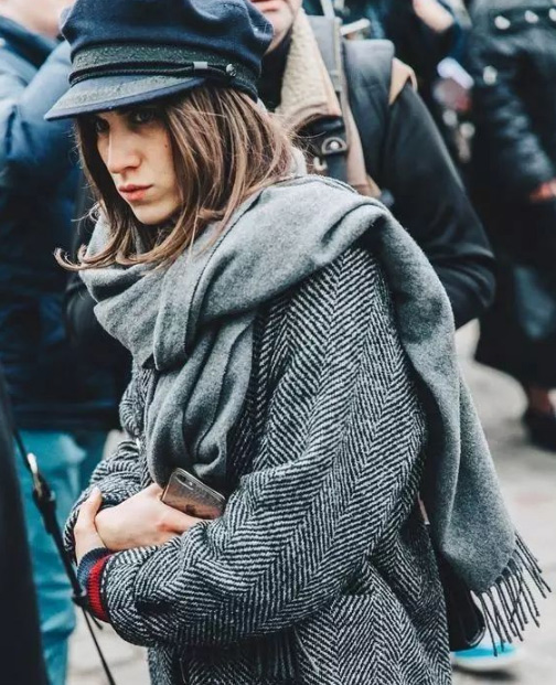 秋冬就得學(xué)會(huì)帽子搭配 秋冬就得學(xué)會(huì)帽子搭配