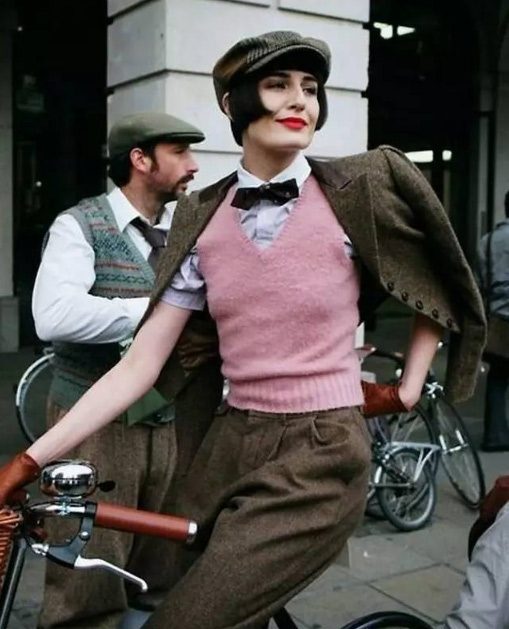 秋冬就得學(xué)會(huì)帽子搭配 秋冬就得學(xué)會(huì)帽子搭配