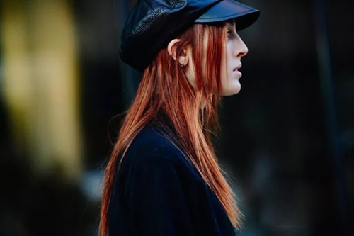 寒冬不怕狂風吹毀造型，報童帽就是你的時髦大招！