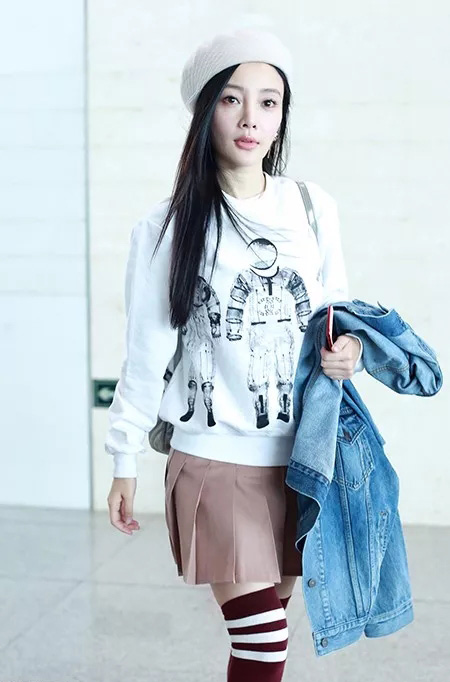 今冬時(shí)尚圈最紅單品貝雷帽,究竟你該搭什么發(fā)型? 今冬時(shí)尚圈最紅單品貝雷帽,究竟你該搭什么發(fā)型?