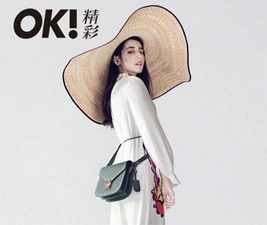 看看女星們花式戴草帽的帽子戲法！